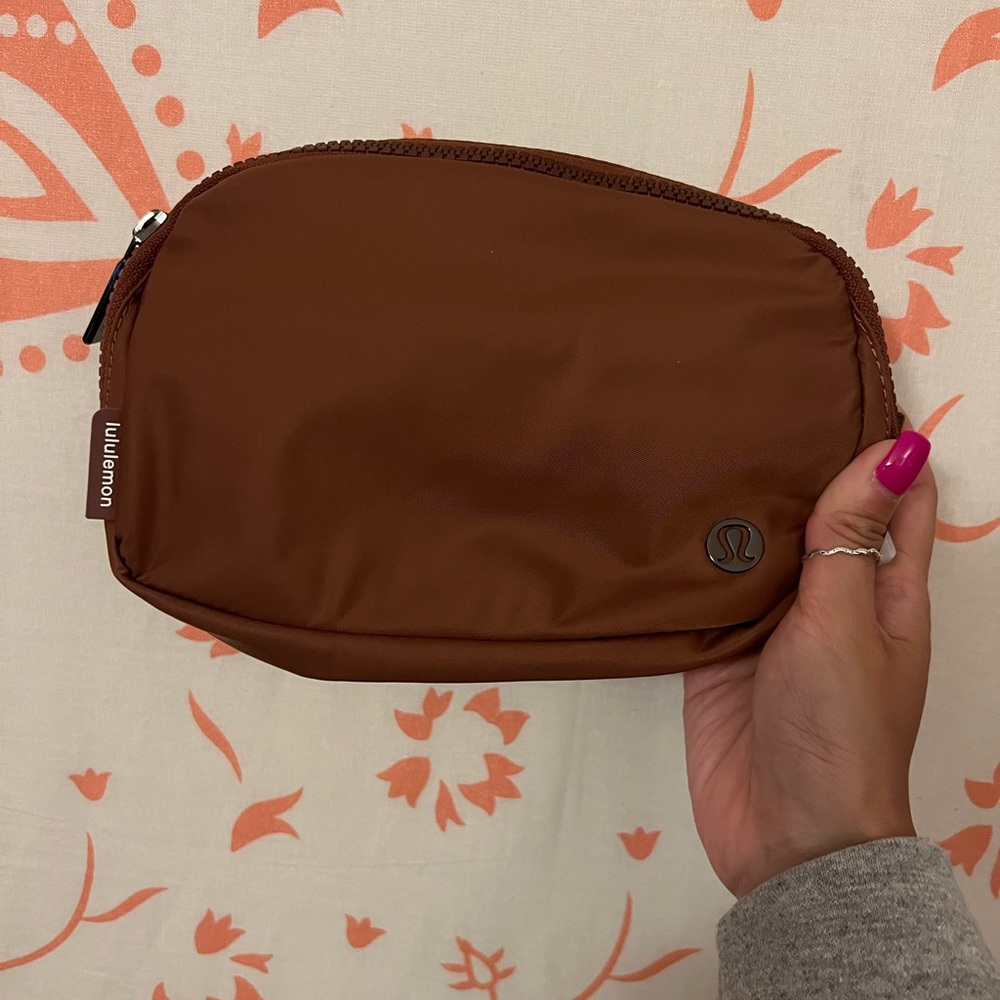 LIKE NEW! LULULEMON ATHLETICA everywhere belt bag - ancient copper